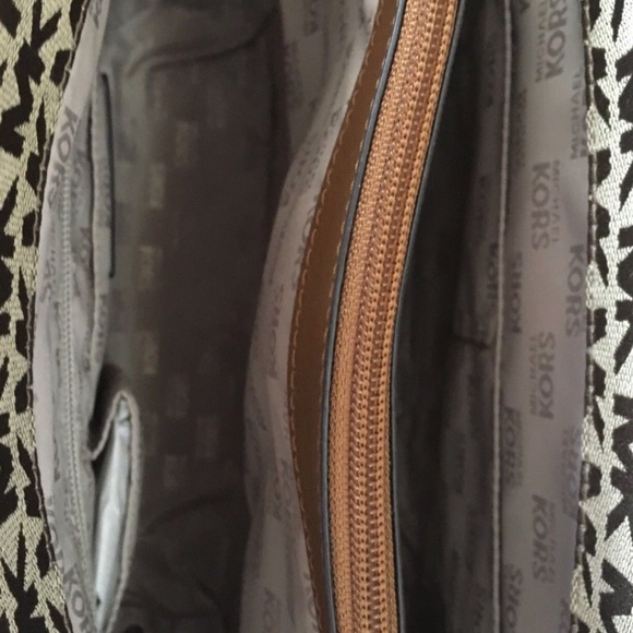 NWT Michael Kors Lg BG/EB/LUGG Jacquard Brown Tote - Picture 6 of 8